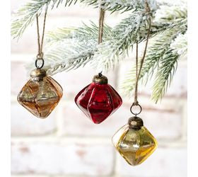 Gold-Rose-Red Ornament