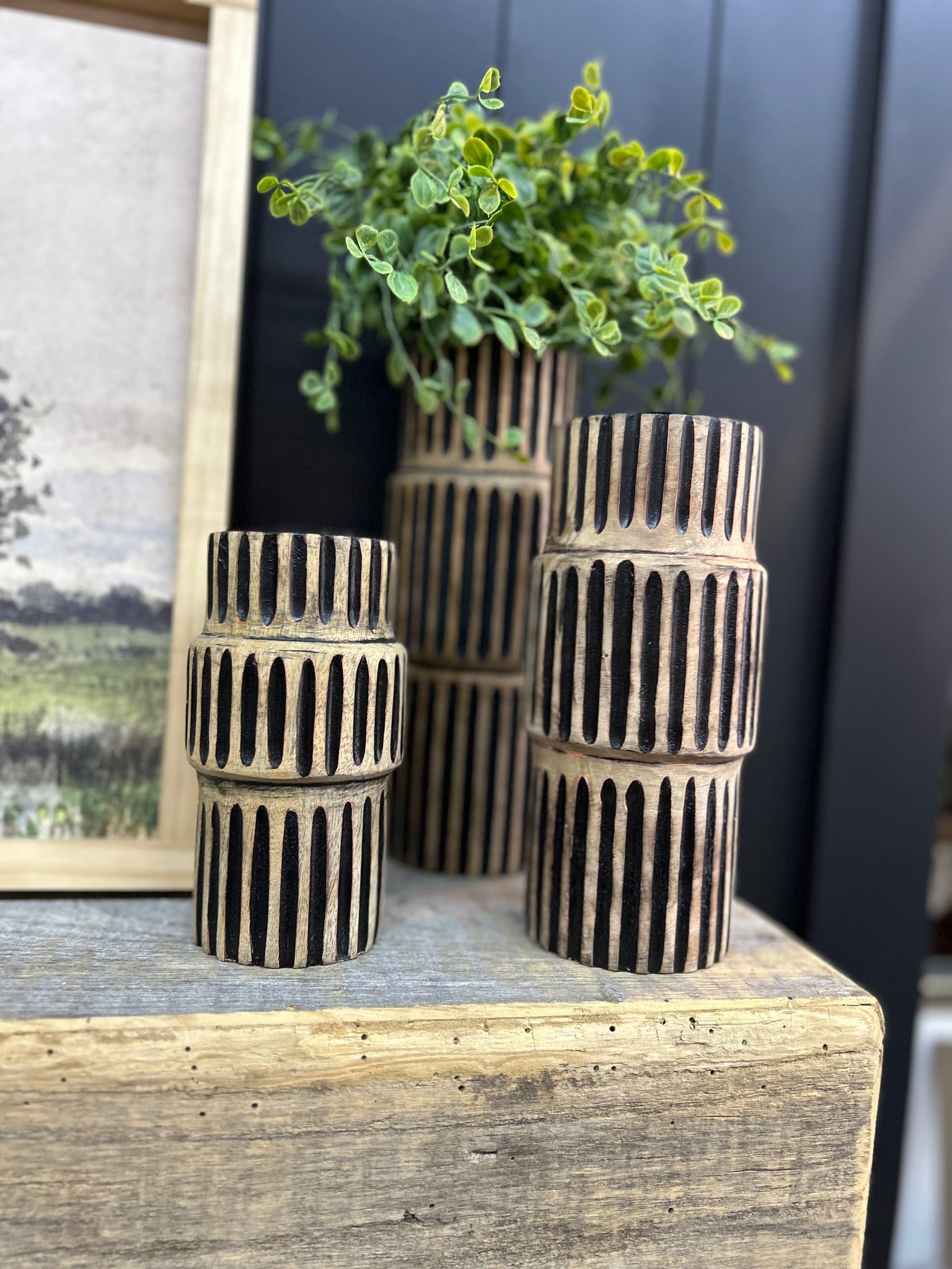 Wood Ribbed Lines Black Candle Holder