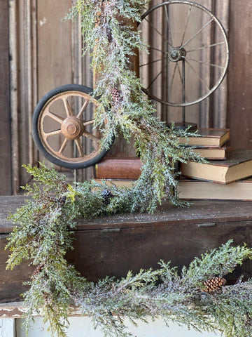 Snow Prickly Pine Garland